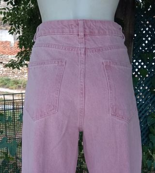Vaqueros Mom Rosa Bershka Talla M