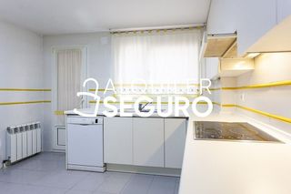 Piso en alquiler en Ensanche en Alcalá de Henares