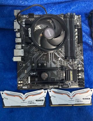 Ryzen 5 3600 + B450 + 16GB RAM