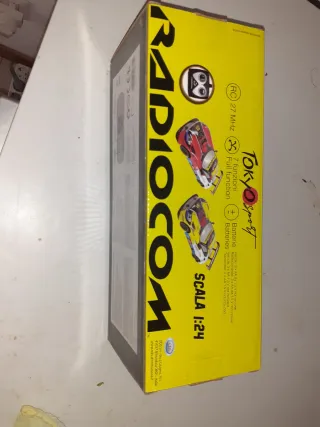 Auto radiocomandata Tokyo Sport
