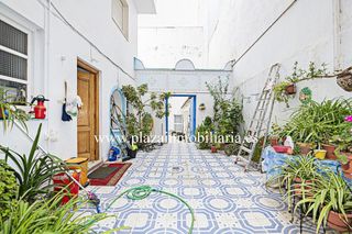 Chalet en venta en Lucena