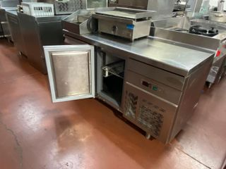 Mesa Fría 2 Puertas