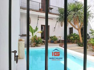 Casa adosada en venta en Centro-Calzada-Cabo Noval en Sanlúcar de Barrameda