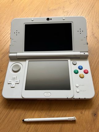 Nuovi coperchi intercambiabili per Nintendo 3DS Bianca