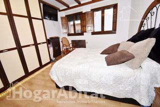 Casa adosada en venta en Centro en Chiva