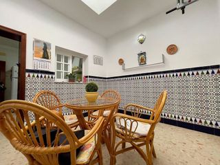 Chalet en venta en Núcleo Urbano en Chiclana de la Frontera