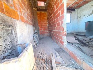 Chalet en venta en L'Alquenència en Alzira