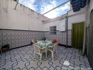 Chalet en venta en Linares