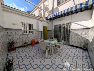 Chalet en venta en Linares