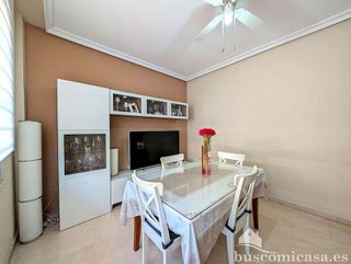 Chalet en venta en Linares