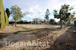 Chalet en venta en Oliva Playa en Oliva