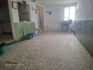 Casa adosada en venta en Alcalá del Río