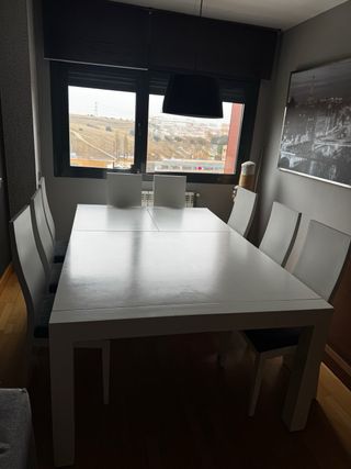 Conjunto Mesa y sillas comedor extensible 130 cm