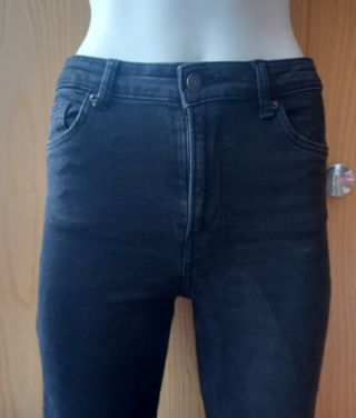 Vaqueros Flare Mujer Bershka Talla M