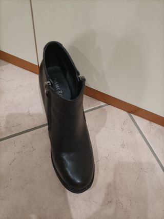 Stivaletti neri Pittarello Tg 37