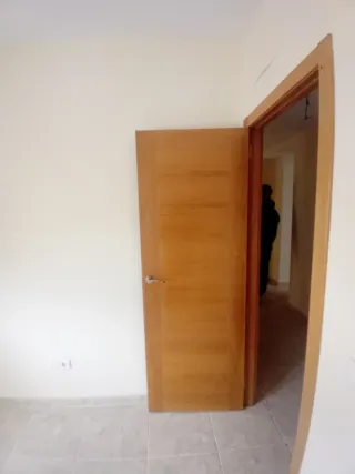 Se vende 32 puertas de paso