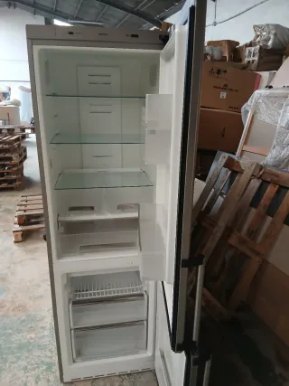 Frigorífico plateado