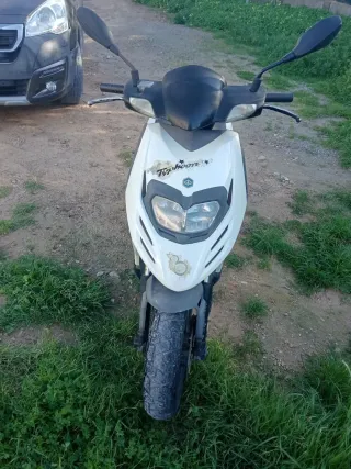 Piaggio Typhoon 125cc Scooter