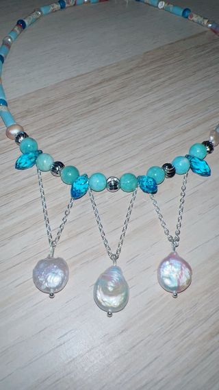 Collar elegante piedras y perlas naturales