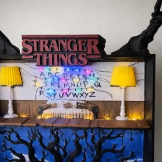 Espositore Diorama 3D Stranger Things con LED
