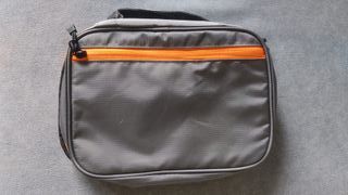 Organizador de Cables de Viaje Naranja y Gris