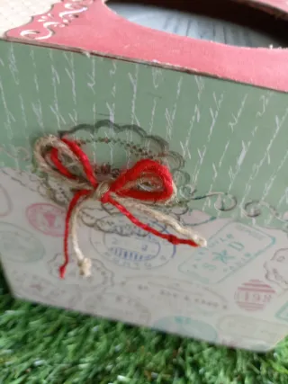 Caja cubo decorativa para pañuelos