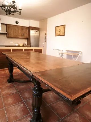 Mesa Roble Neorenacentista