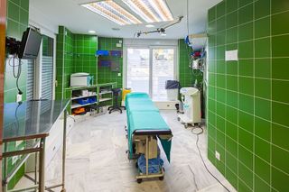 Local comercial en venta en Playa de la Fontanilla en Marbella