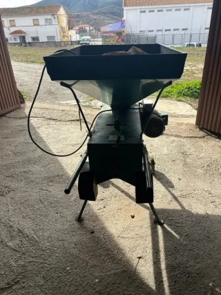 Máquina Descascaradora Almendras