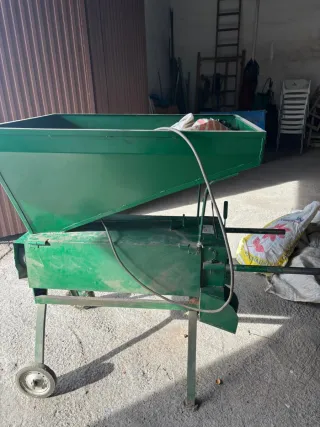 Máquina Descascaradora Almendras