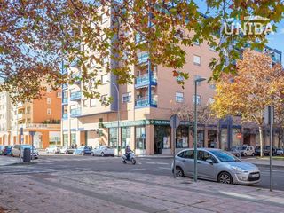 Local comercial en venta en Maria Auxiliadora - Barriada LLera en Badajoz