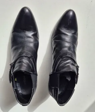 Botines de tacón negros