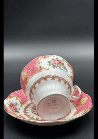 Tazza e piattino Royal Albert Lady Carlyle