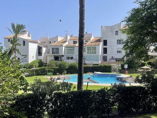 Dúplex en venta en Puerto - Plaza de Toros en Estepona