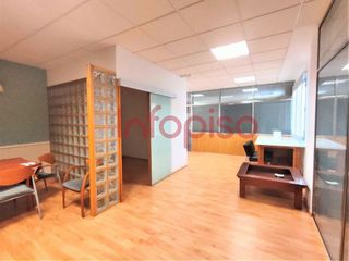 Oficina en venta en Valdepeñas