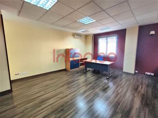 Oficina en venta en Valdepeñas