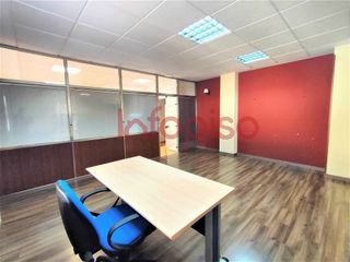 Oficina en venta en Valdepeñas