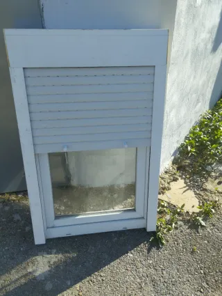 Ventana PVC Oscilobatiente con Persiana