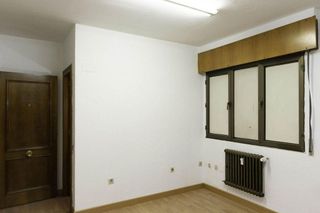 Oficina en venta en Zona Teatro Campoamor en Oviedo