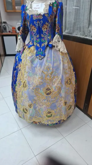 Traje de Fallera Azul y Dorado