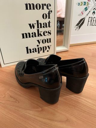 Mocasines de tacón negros