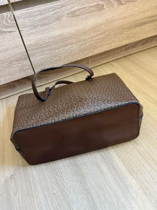 Bolso Guess Los Angeles Marrón Monogram