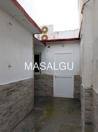 Local comercial en venta en Este-Delicias en Jerez de la Frontera