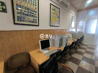 Local comercial en venta en Lucena