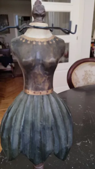 Busto joyero porta collares