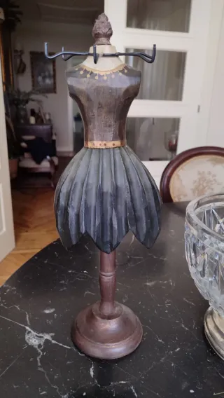 Busto joyero porta collares