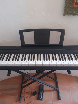 Piano Yamaha P35
