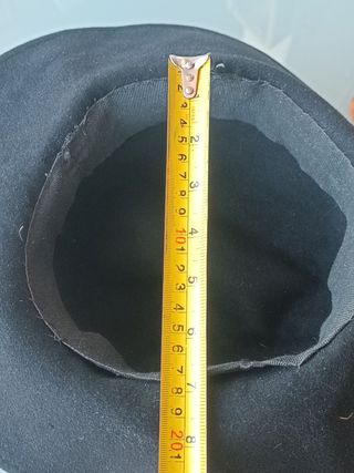 Cappello nero donna con nastro arancione