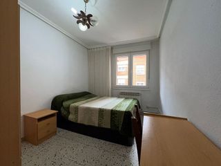 Piso en venta en Campo de la Juventud en Palencia