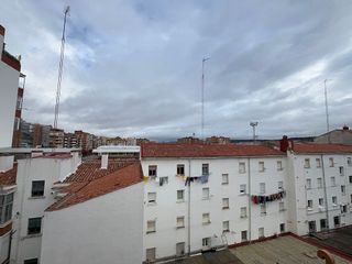 Piso en venta en Campo de la Juventud en Palencia